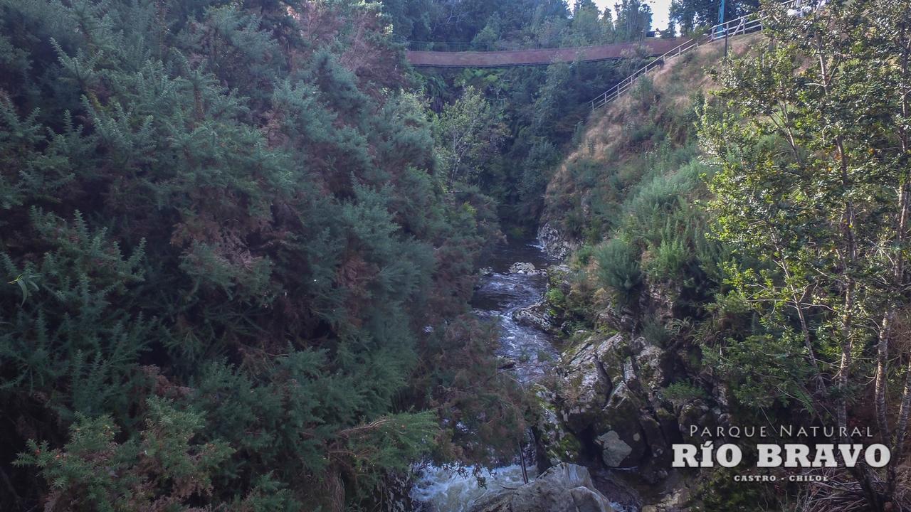 Parque Natural Rio Bravo Lodge カストロ エクステリア 写真